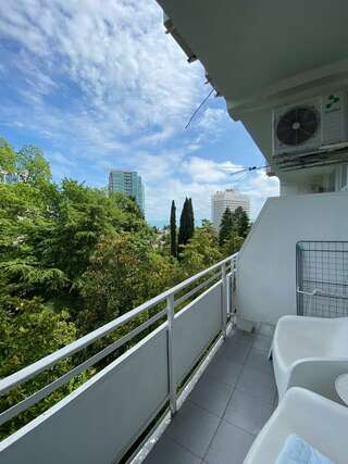 Гостиница Joy Apartments Сочи Трехместный номер-5