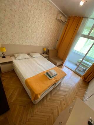 Гостиница Joy Apartments Сочи Апартаменты с видом на сад-4