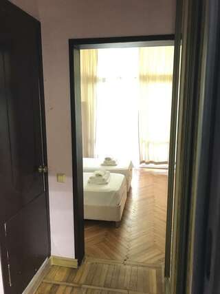 Гостиница Joy Apartments Сочи Апартаменты с видом на сад-8