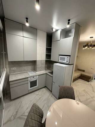 Гостиница Joy Apartments Сочи 3-местный номер стандарт с видом на город-7
